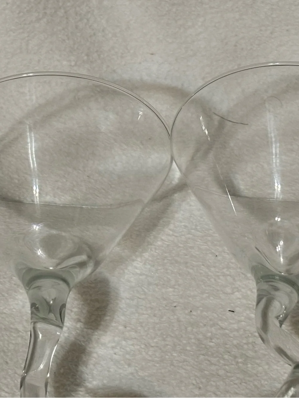 Set of 2 Clear Twisted Stem Cocktail Glasses